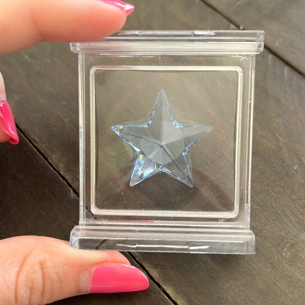 Crystal star pendant